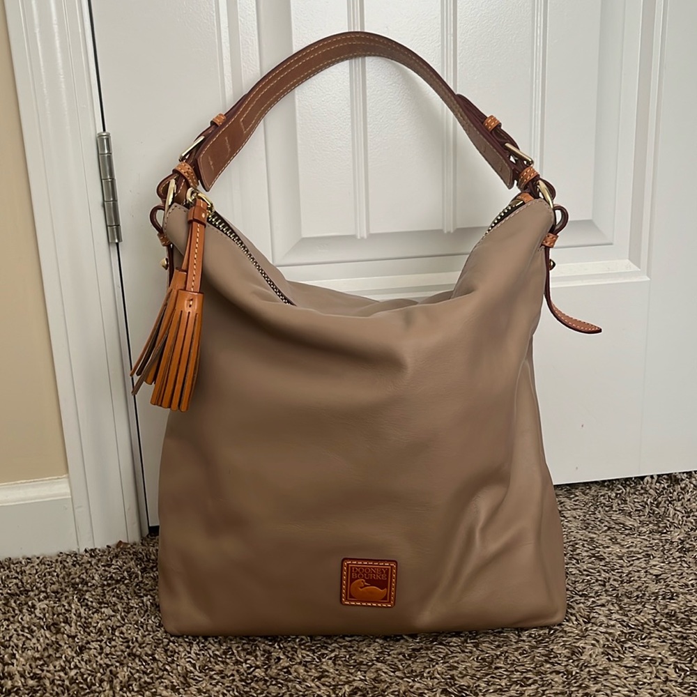 Dooney & Bourke shoulder bag